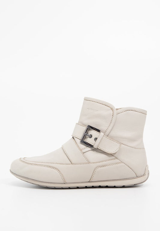 D1660A000TU Women