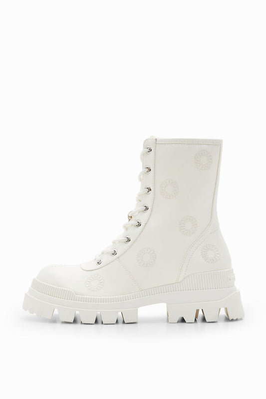 Boots Women (23WSTP141001) Women