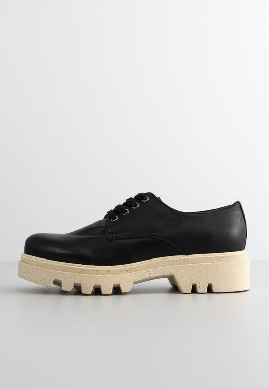 Kanna Flat Shoes Black (ZZO1QSG16-Q00) Women