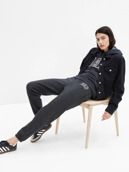 GAP Women sports trousers (463492-05)