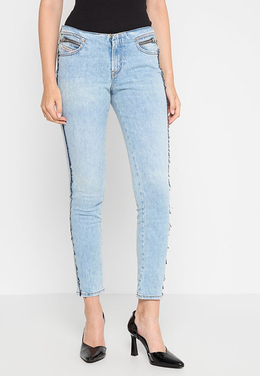 Diesel D TAIL RE PANTALONI Light Blue (ZZO2U4748-K00) Women