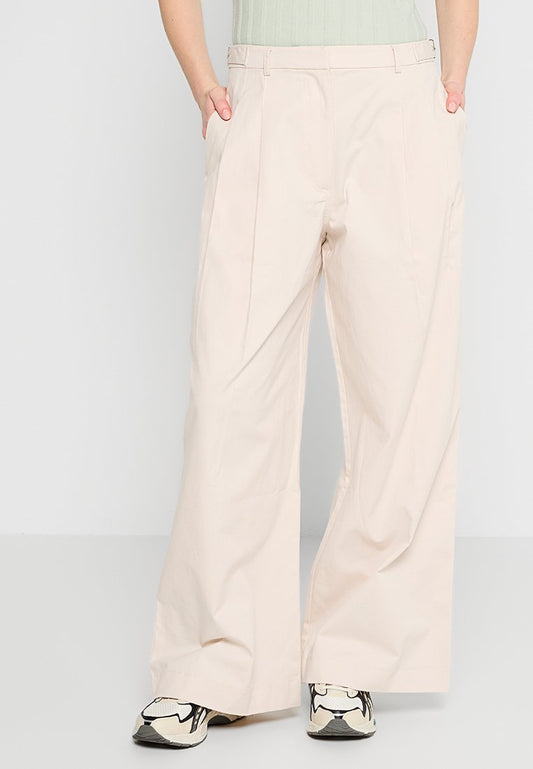 Abercrombie & Fitch Trousers & Pants Beige (ZZO2V84BO-C00) Women